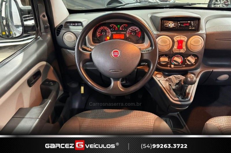 FIAT DOBLÓ 1.8 MPI ADVENTURE 16V 2012/2012 GARCEZ VEÍCULOS BENTO GONÇALVES / Carros no Vale