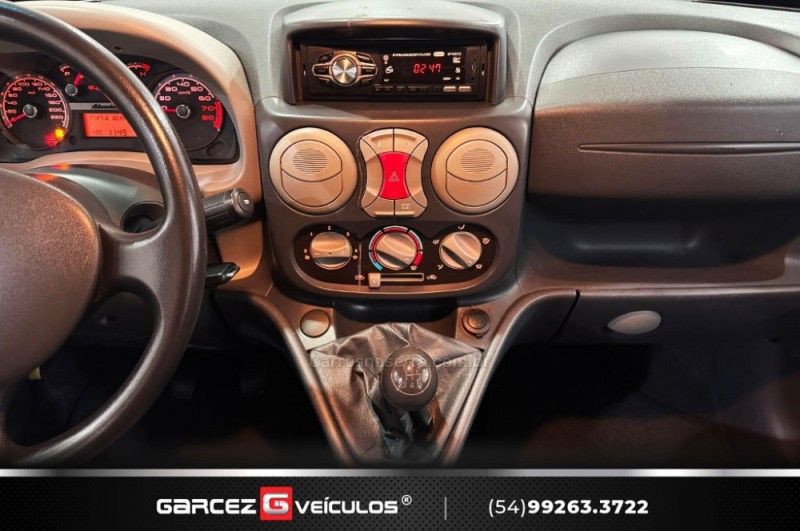 FIAT DOBLÓ 1.8 MPI ADVENTURE 16V 2012/2012 GARCEZ VEÍCULOS BENTO GONÇALVES / Carros no Vale