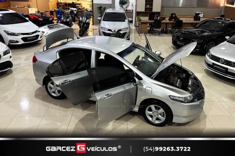 HONDA CITY 1.5 EX 16V 2010/2010 GARCEZ VEÍCULOS BENTO GONÇALVES / Carros no Vale