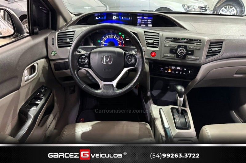 HONDA CIVIC 2.0 LXR 16V 2013/2014 GARCEZ VEÍCULOS BENTO GONÇALVES / Carros no Vale