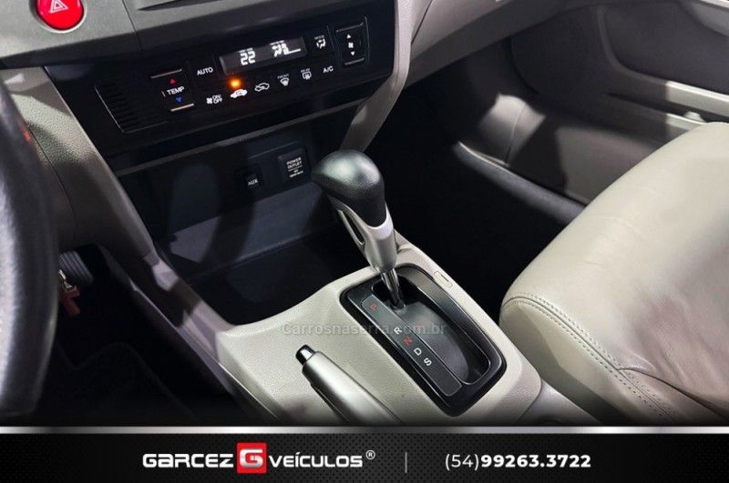 HONDA CIVIC 2.0 LXR 16V 2013/2014 GARCEZ VEÍCULOS BENTO GONÇALVES / Carros no Vale