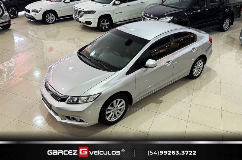 HONDA CIVIC 2.0 LXR 16V 2013/2014 GARCEZ VEÍCULOS BENTO GONÇALVES / Carros no Vale