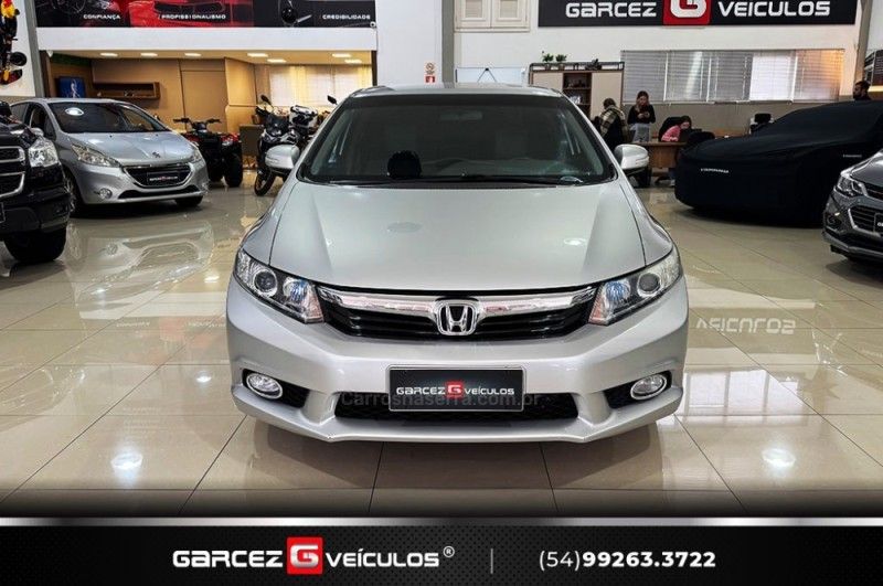 HONDA CIVIC 2.0 LXR 16V 2013/2014 GARCEZ VEÍCULOS BENTO GONÇALVES / Carros no Vale
