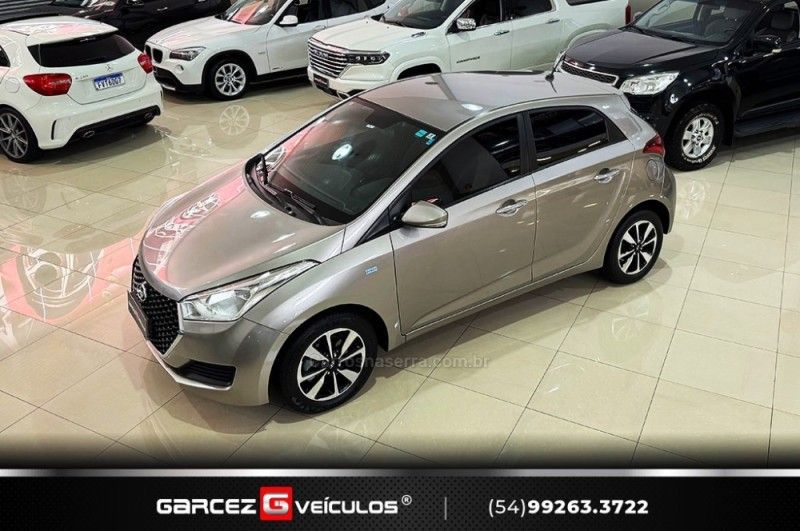 HYUNDAI HB20 1.6 OCEAN 16V 2016/2017 GARCEZ VEÍCULOS BENTO GONÇALVES / Carros no Vale