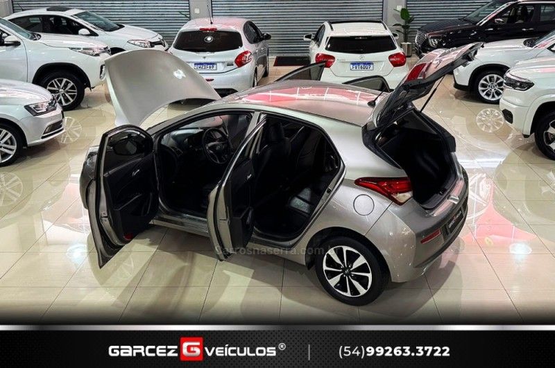 HYUNDAI HB20 1.6 OCEAN 16V 2016/2017 GARCEZ VEÍCULOS BENTO GONÇALVES / Carros no Vale