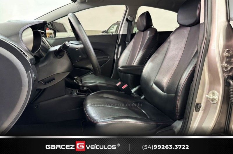 HYUNDAI HB20 1.6 OCEAN 16V 2016/2017 GARCEZ VEÍCULOS BENTO GONÇALVES / Carros no Vale