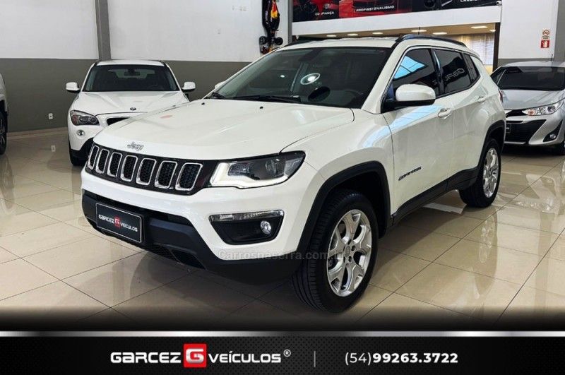 JEEP COMPASS 2.0 16V LONGITUDE 4X4 2020/2021 GARCEZ VEÍCULOS BENTO GONÇALVES / Carros no Vale