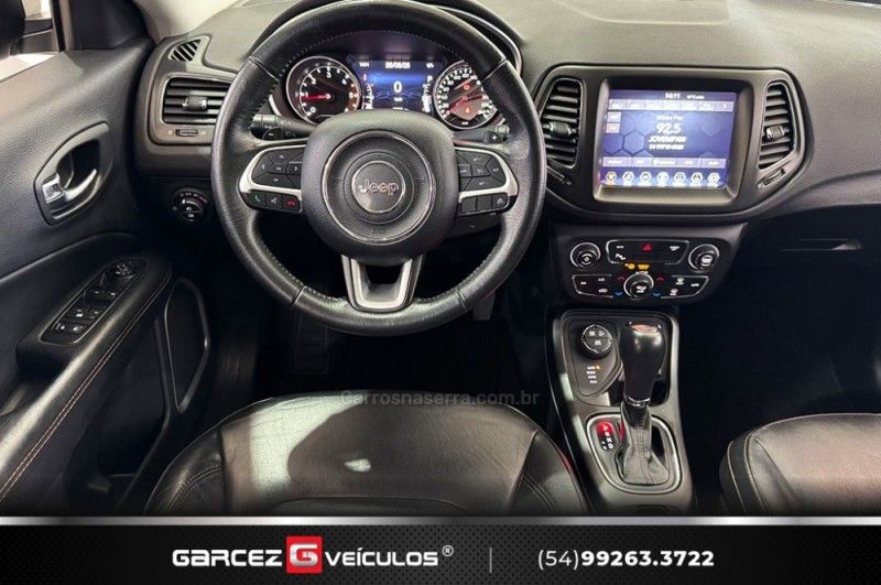 JEEP COMPASS 2.0 16V LONGITUDE 4X4 2020/2021 GARCEZ VEÍCULOS BENTO GONÇALVES / Carros no Vale