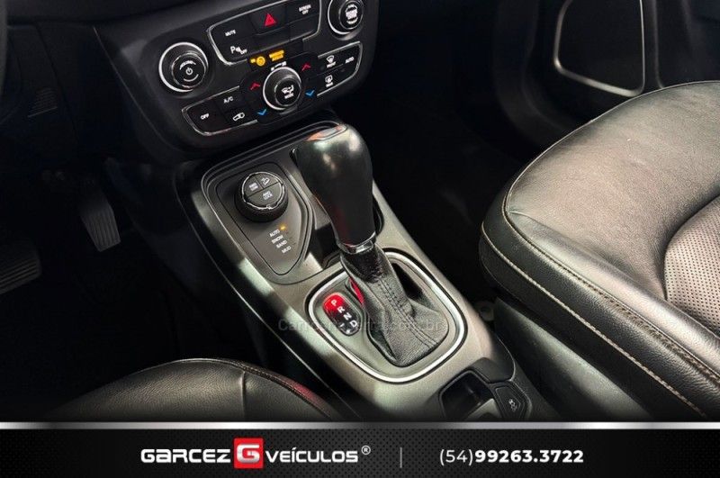 JEEP COMPASS 2.0 16V LONGITUDE 4X4 2020/2021 GARCEZ VEÍCULOS BENTO GONÇALVES / Carros no Vale