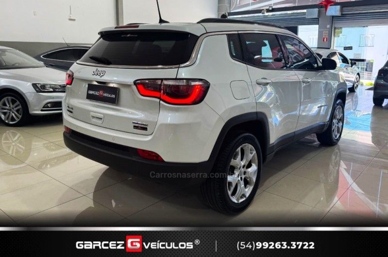 JEEP COMPASS 2.0 16V LONGITUDE 4X4 2020/2021 GARCEZ VEÍCULOS BENTO GONÇALVES / Carros no Vale
