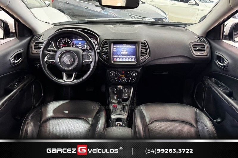 JEEP COMPASS 2.0 16V LONGITUDE 4X4 2020/2021 GARCEZ VEÍCULOS BENTO GONÇALVES / Carros no Vale