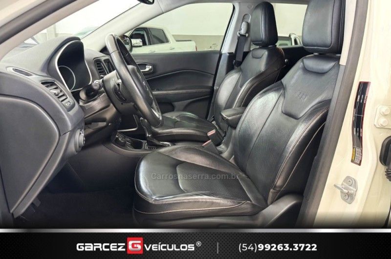 JEEP COMPASS 2.0 16V LONGITUDE 4X4 2020/2021 GARCEZ VEÍCULOS BENTO GONÇALVES / Carros no Vale