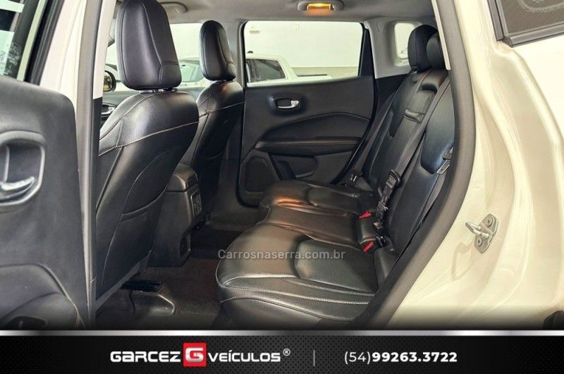 JEEP COMPASS 2.0 16V LONGITUDE 4X4 2020/2021 GARCEZ VEÍCULOS BENTO GONÇALVES / Carros no Vale