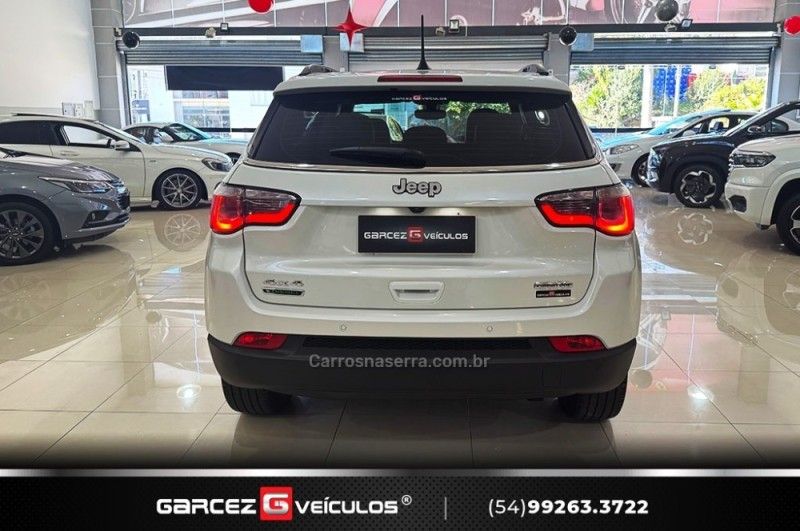 JEEP COMPASS 2.0 16V LONGITUDE 4X4 2020/2021 GARCEZ VEÍCULOS BENTO GONÇALVES / Carros no Vale
