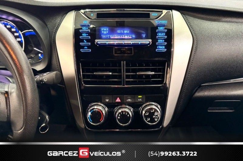 TOYOTA YARIS 1.3 XL LIVE 16V 2019/2019 GARCEZ VEÍCULOS BENTO GONÇALVES / Carros no Vale