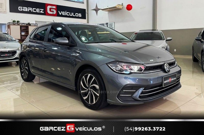 VOLKSWAGEN POLO 1.0200 TSI HIGHLINE 2024/2025 GARCEZ VEÍCULOS BENTO GONÇALVES / Carros no Vale