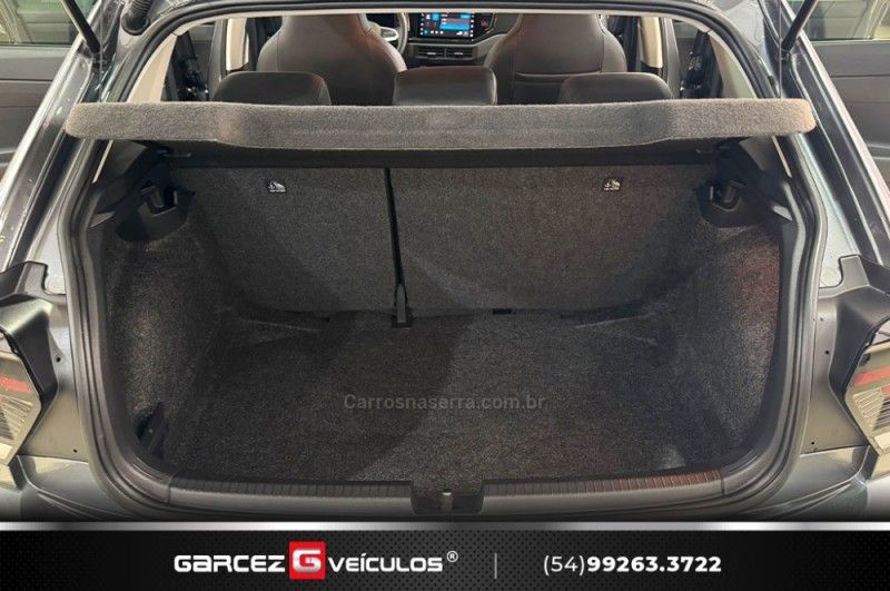 VOLKSWAGEN POLO 1.0200 TSI HIGHLINE 2024/2025 GARCEZ VEÍCULOS BENTO GONÇALVES / Carros no Vale