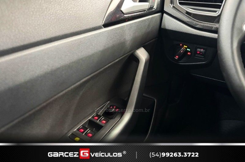 VOLKSWAGEN POLO 1.0200 TSI HIGHLINE 2024/2025 GARCEZ VEÍCULOS BENTO GONÇALVES / Carros no Vale