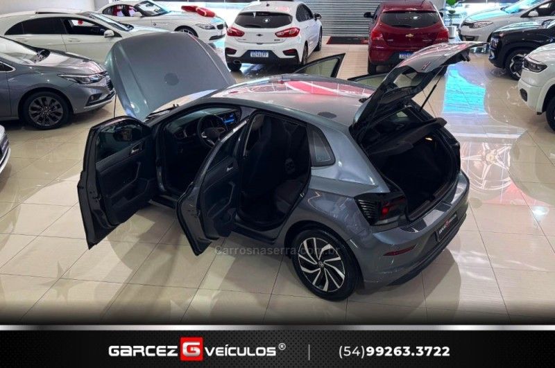 VOLKSWAGEN POLO 1.0200 TSI HIGHLINE 2024/2025 GARCEZ VEÍCULOS BENTO GONÇALVES / Carros no Vale