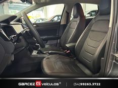 VOLKSWAGEN POLO 1.0200 TSI HIGHLINE 2024/2025 GARCEZ VEÍCULOS BENTO GONÇALVES / Carros no Vale