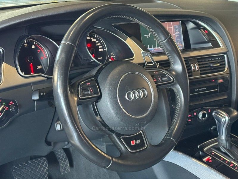 AUDI A5 2.0 TFSI SPORTBACK QUATTRO16V S-TRONIC 2013/2013 GRIFFCAR MULTIMARCAS DOIS IRMÃOS / Carros no Vale