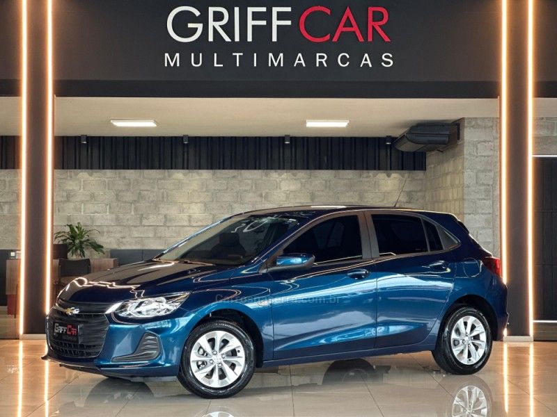 CHEVROLET ONIX 1.0 LT2 2022/2022 GRIFFCAR MULTIMARCAS DOIS IRMÃOS / Carros no Vale