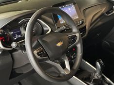 CHEVROLET ONIX 1.0 LT2 2022/2022 GRIFFCAR MULTIMARCAS DOIS IRMÃOS / Carros no Vale