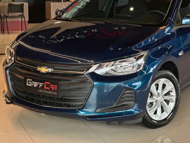 CHEVROLET ONIX 1.0 LT2 2022/2022 GRIFFCAR MULTIMARCAS DOIS IRMÃOS / Carros no Vale