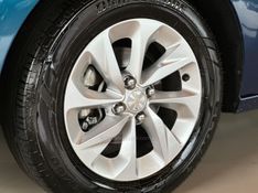 CHEVROLET ONIX 1.0 LT2 2022/2022 GRIFFCAR MULTIMARCAS DOIS IRMÃOS / Carros no Vale