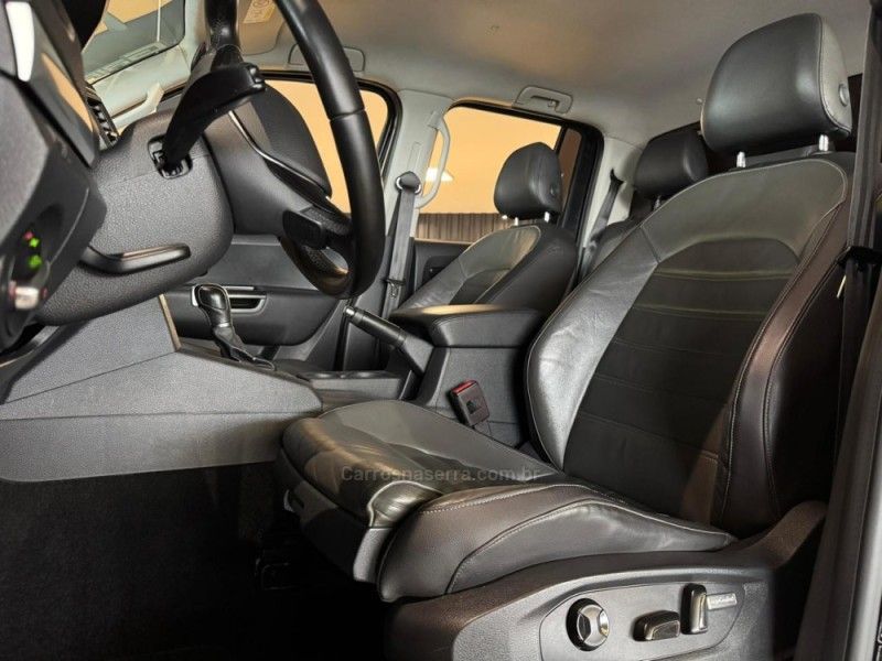 VOLKSWAGEN AMAROK 2.0 HIGHLINE 4X4 CD 16V TURBO INTERCOOLER 2017/2018 GRIFFCAR MULTIMARCAS DOIS IRMÃOS / Carros no Vale