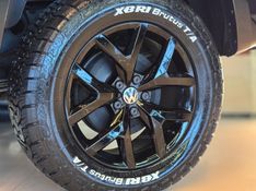 VOLKSWAGEN AMAROK 2.0 HIGHLINE 4X4 CD 16V TURBO INTERCOOLER 2017/2018 GRIFFCAR MULTIMARCAS DOIS IRMÃOS / Carros no Vale