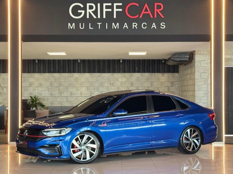 VOLKSWAGEN JETTA 2.0 16V TSI GLI 350 2019/2019 GRIFFCAR MULTIMARCAS DOIS IRMÃOS / Carros no Vale