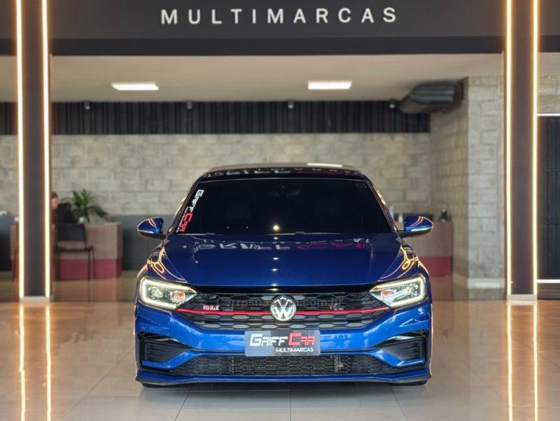 VOLKSWAGEN JETTA 2.0 16V TSI GLI 350 2019/2019 GRIFFCAR MULTIMARCAS DOIS IRMÃOS / Carros no Vale