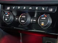 VOLKSWAGEN JETTA 2.0 16V TSI GLI 350 2019/2019 GRIFFCAR MULTIMARCAS DOIS IRMÃOS / Carros no Vale