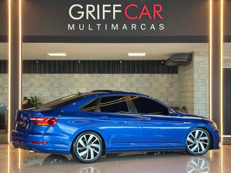 VOLKSWAGEN JETTA 2.0 16V TSI GLI 350 2019/2019 GRIFFCAR MULTIMARCAS DOIS IRMÃOS / Carros no Vale