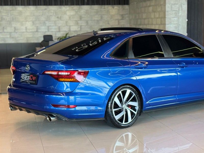 VOLKSWAGEN JETTA 2.0 16V TSI GLI 350 2019/2019 GRIFFCAR MULTIMARCAS DOIS IRMÃOS / Carros no Vale