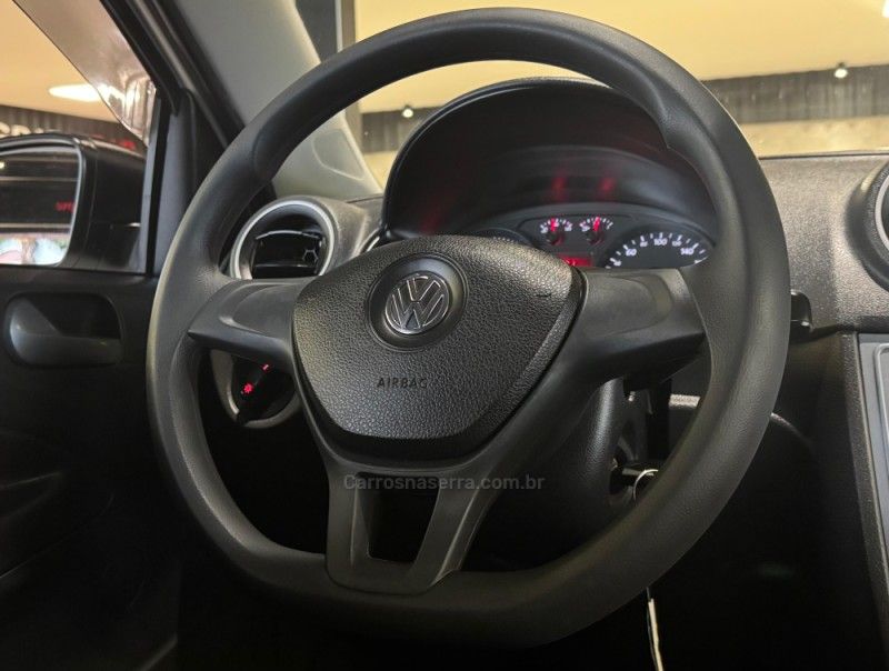 VOLKSWAGEN SAVEIRO 1.6 ROBUST CS 8V 2019/2019 GRIFFCAR MULTIMARCAS DOIS IRMÃOS / Carros no Vale