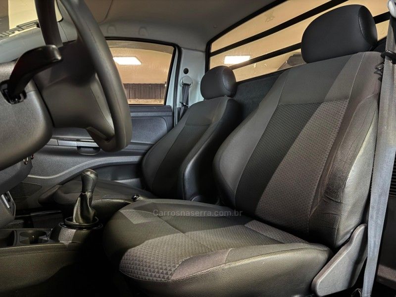 VOLKSWAGEN SAVEIRO 1.6 ROBUST CS 8V 2019/2019 GRIFFCAR MULTIMARCAS DOIS IRMÃOS / Carros no Vale