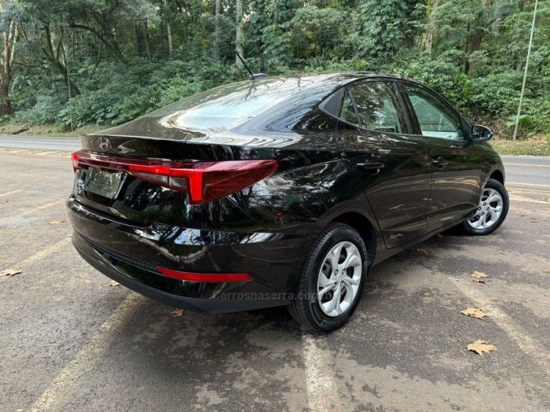 HYUNDAI HB20S 1.0 COMFORT 12V 2023/2024 KASPER VEÍCULOS DOIS IRMÃOS / Carros no Vale