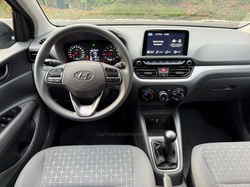 HYUNDAI HB20S 1.0 COMFORT 12V 2023/2024 KASPER VEÍCULOS DOIS IRMÃOS / Carros no Vale