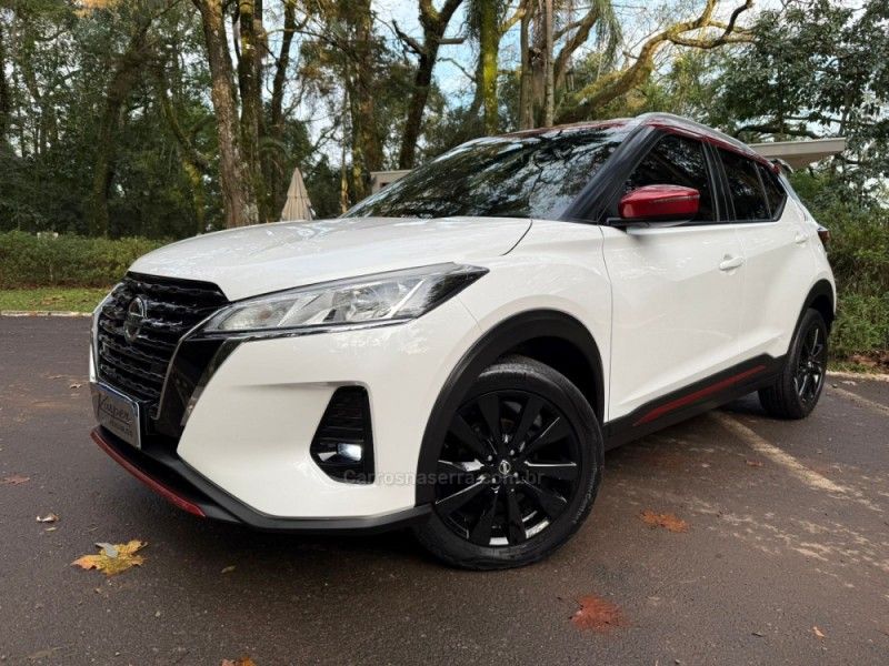 NISSAN KICKS 1.6 XPLAY 16V 2021/2022 KASPER VEÍCULOS DOIS IRMÃOS / Carros no Vale