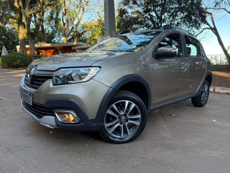 RENAULT SANDERO 1.6 STEPWAY ICONIC X-TRONIC 16V 2019/2020 KASPER VEÍCULOS DOIS IRMÃOS / Carros no Vale