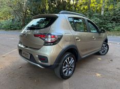 RENAULT SANDERO 1.6 STEPWAY ICONIC X-TRONIC 16V 2019/2020 KASPER VEÍCULOS DOIS IRMÃOS / Carros no Vale