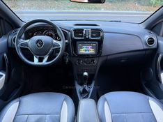 RENAULT SANDERO 1.6 STEPWAY ICONIC X-TRONIC 16V 2019/2020 KASPER VEÍCULOS DOIS IRMÃOS / Carros no Vale