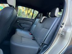 RENAULT SANDERO 1.6 STEPWAY ICONIC X-TRONIC 16V 2019/2020 KASPER VEÍCULOS DOIS IRMÃOS / Carros no Vale