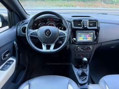 RENAULT SANDERO 1.6 STEPWAY ICONIC X-TRONIC 16V 2019/2020 KASPER VEÍCULOS DOIS IRMÃOS / Carros no Vale