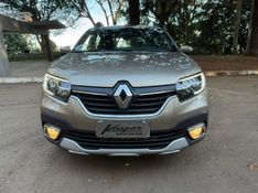 RENAULT SANDERO 1.6 STEPWAY ICONIC X-TRONIC 16V 2019/2020 KASPER VEÍCULOS DOIS IRMÃOS / Carros no Vale