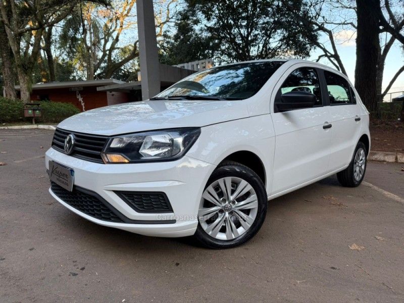 VOLKSWAGEN GOL 1.6 MSI 8V TOTALFLEX 2021/2022 KASPER VEÍCULOS DOIS IRMÃOS / Carros no Vale