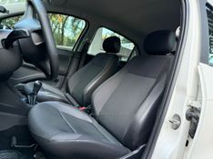 VOLKSWAGEN GOL 1.6 MSI 8V TOTALFLEX 2021/2022 KASPER VEÍCULOS DOIS IRMÃOS / Carros no Vale