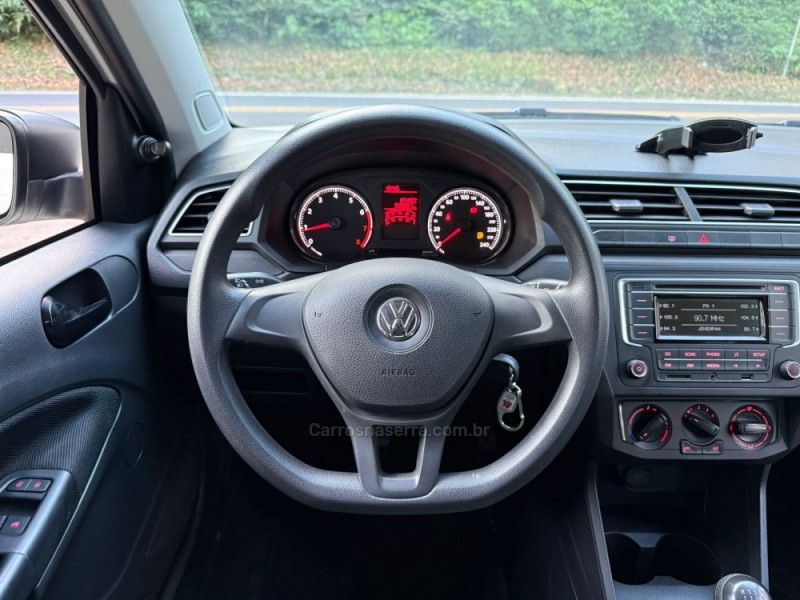VOLKSWAGEN GOL 1.6 MSI 8V TOTALFLEX 2021/2022 KASPER VEÍCULOS DOIS IRMÃOS / Carros no Vale